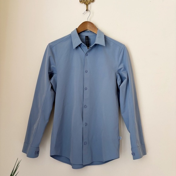 lululemon athletica Other - Lululemon Chambray Blue New Venture Long Sleeve Shirt Men's Small